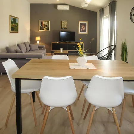 Holiday Lena - Zad723 Prázdninový dům Pridraga